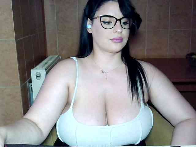 MoniqQuuen webcam