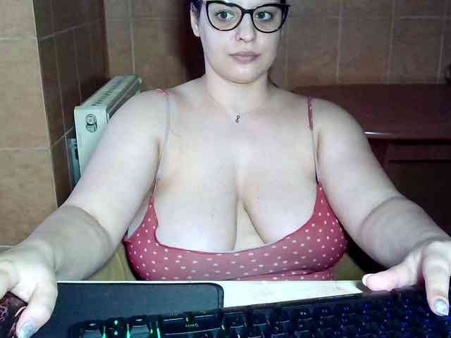 MoniqQuuen webcam