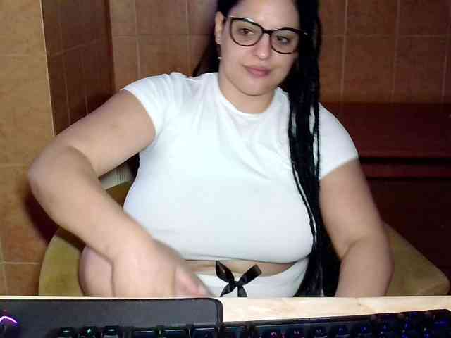MoniqQuuen webcam