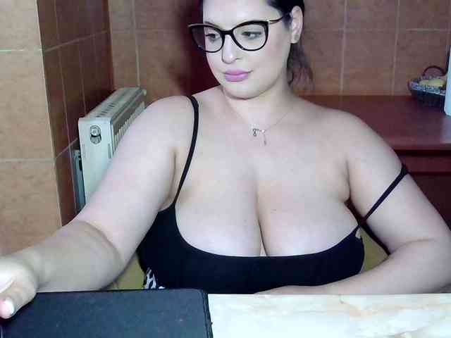 MoniqQuuen webcam