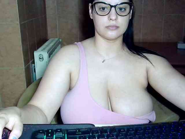 MoniqQuuen webcam