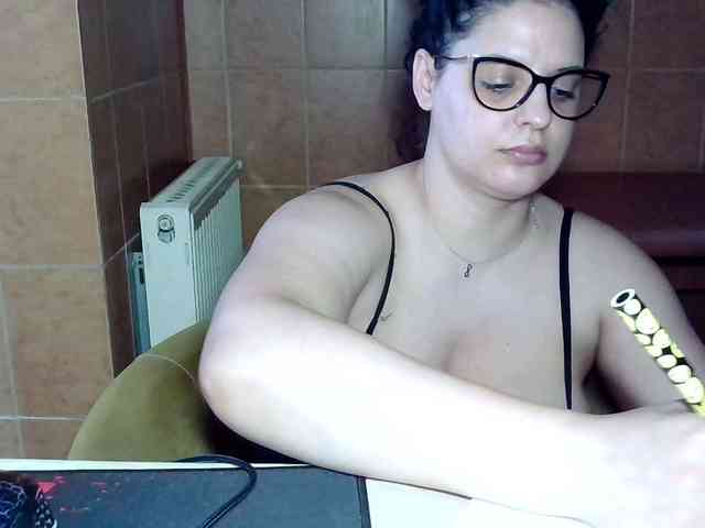 MoniqQuuen webcam