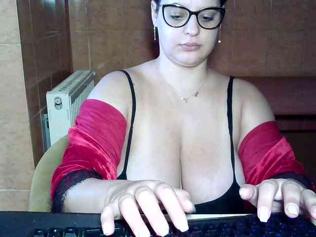 MoniqQuuen webcam