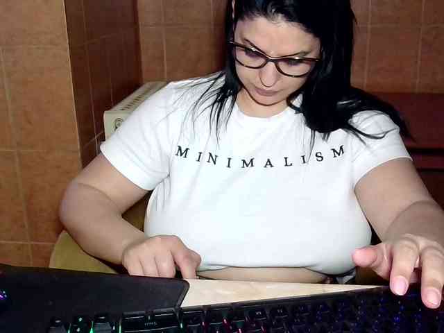 MoniqQuuen MoniqQuuen