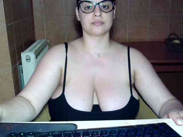 MoniqQuuen webcam