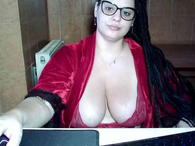 MoniqQuuen webcam