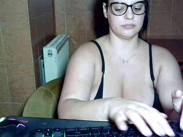 MoniqQuuen MoniqQuuen