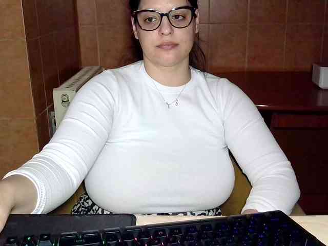 MoniqQuuen MoniqQuuen