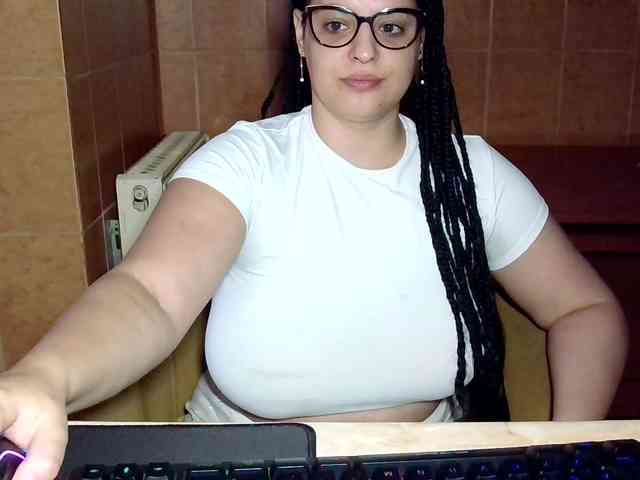 MoniqQuuen webcam