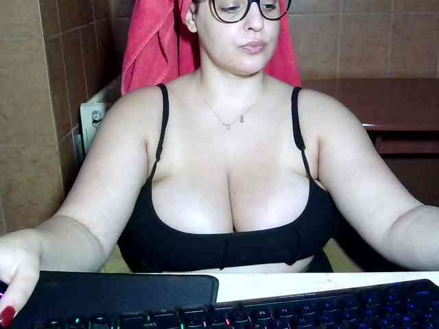 MoniqQuuen MoniqQuuen