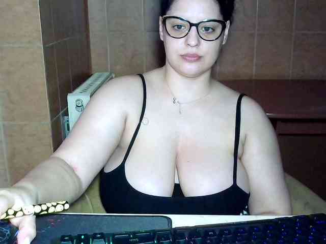 MoniqQuuen webcam