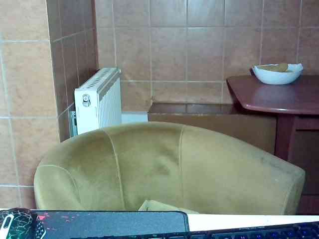 MoniqQuuen webcam