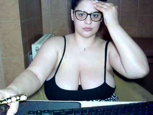 MoniqQuuen webcam