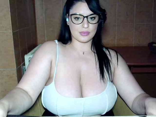 MoniqQuuen webcam