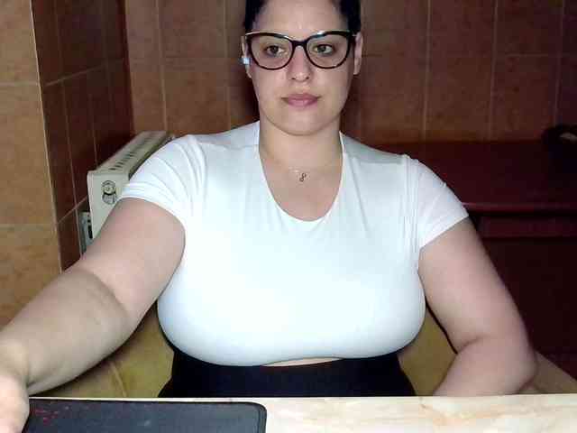 MoniqQuuen webcam
