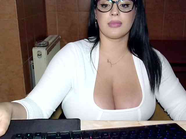 MoniqQuuen webcam