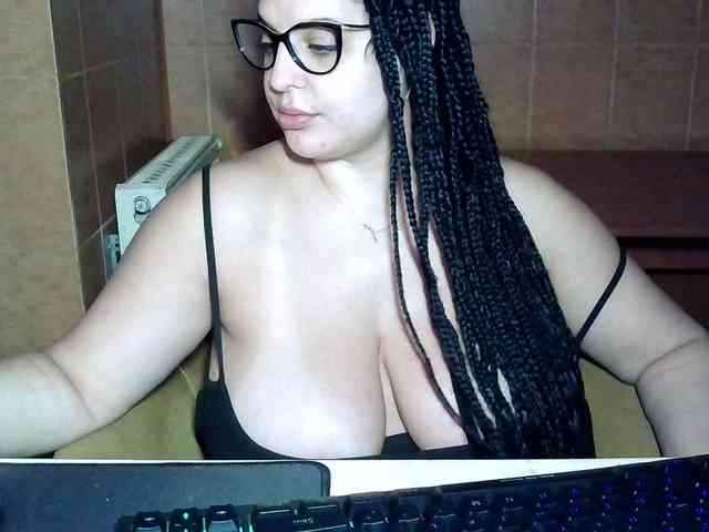 MoniqQuuen webcam