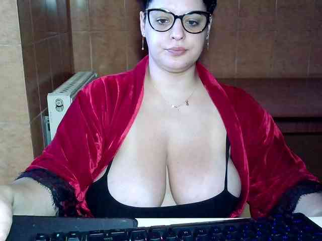 MoniqQuuen webcam