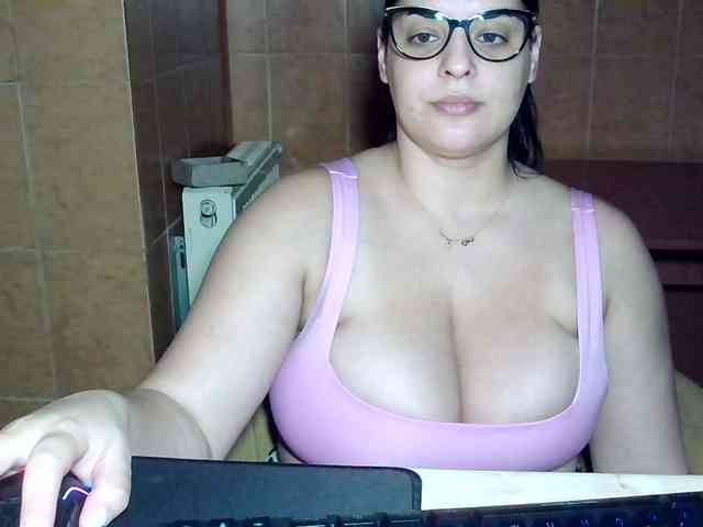 MoniqQuuen MoniqQuuen