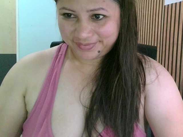 soffia-mae's BongaCams show and profile