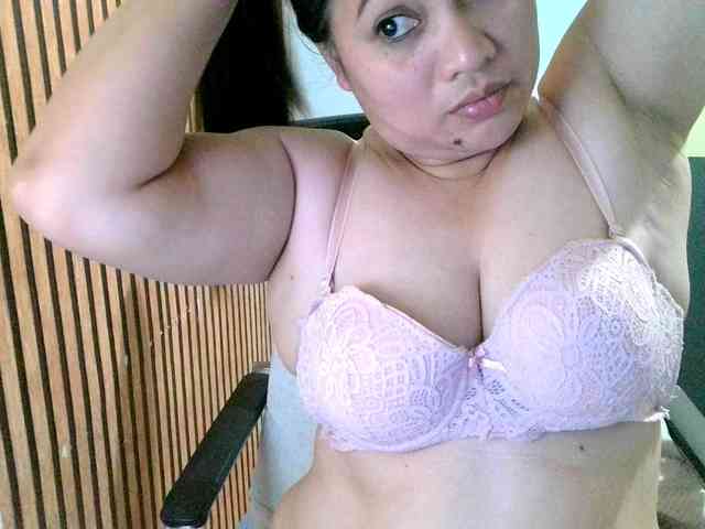 soffia-mae webcam
