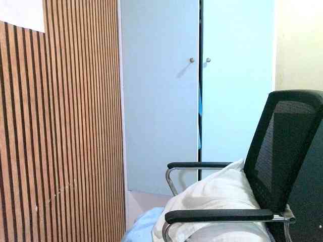 soffia-mae webcam