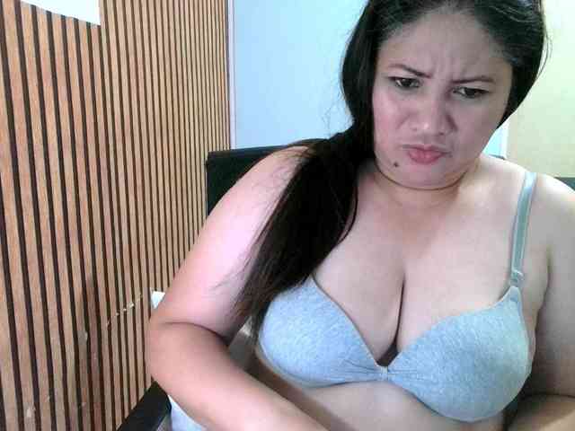 soffia-mae Live Webcam on BongaCams