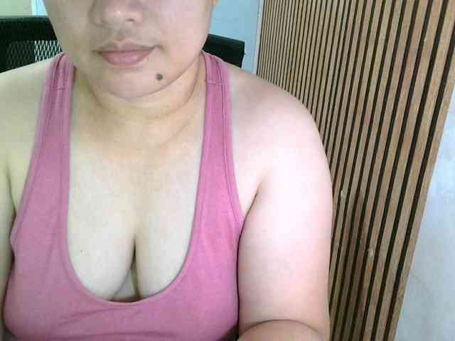 soffia-mae Live Webcam on BongaCams