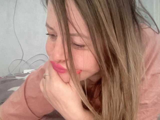 Natalii87's BongaCams show and profile