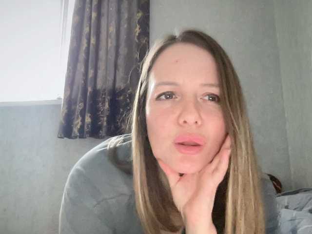 Natalii87's BongaCams show and profile