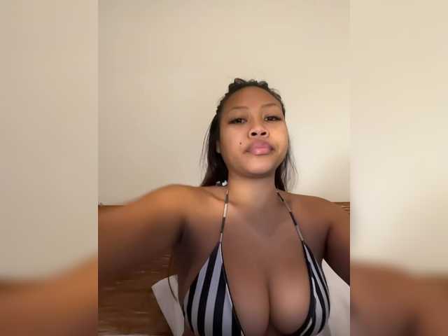 marialeonoraa's BongaCams show and profile