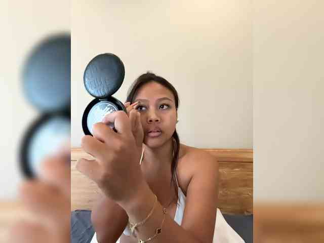 marialeonoraa Live Webcam on BongaCams