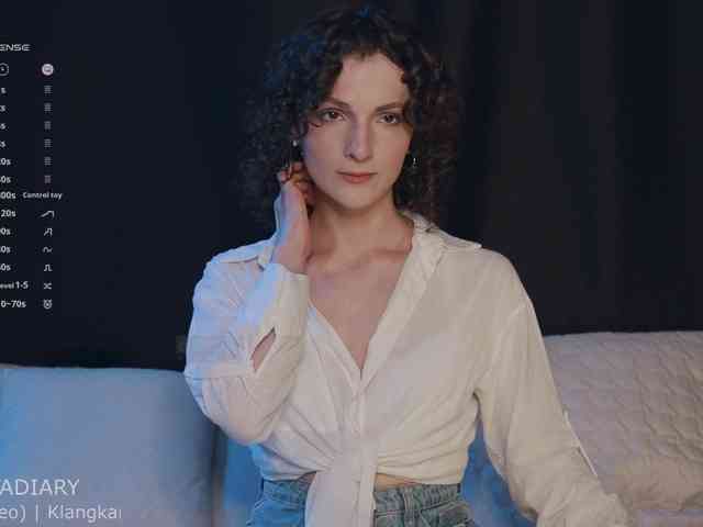ARTA-live Live Webcam on BongaCams