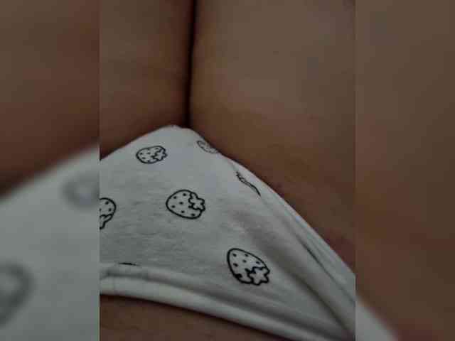 JesicaHouse Live Webcam on BongaCams