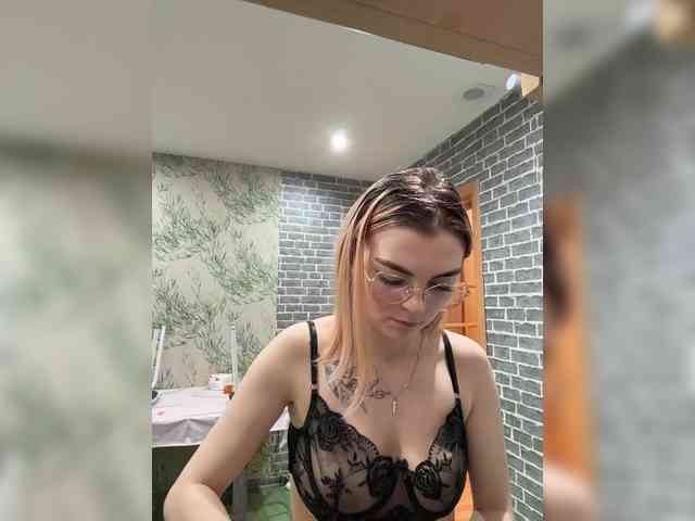 x-x-x-x-x Live Webcam on BongaCams