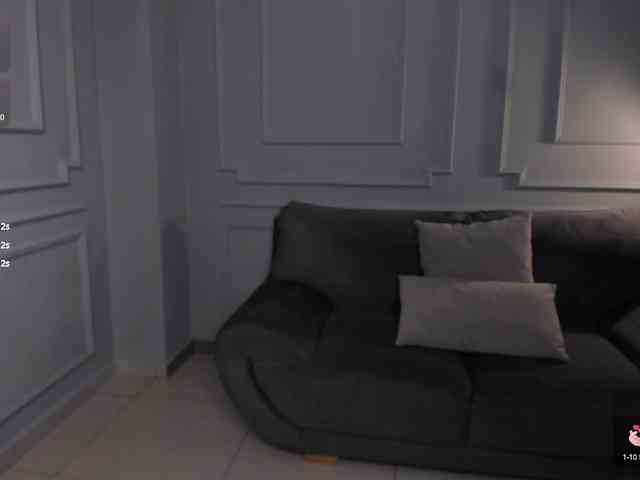 EllaClark webcam