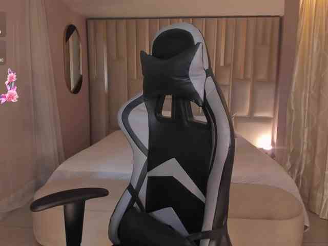 webcam random chat EllaClark