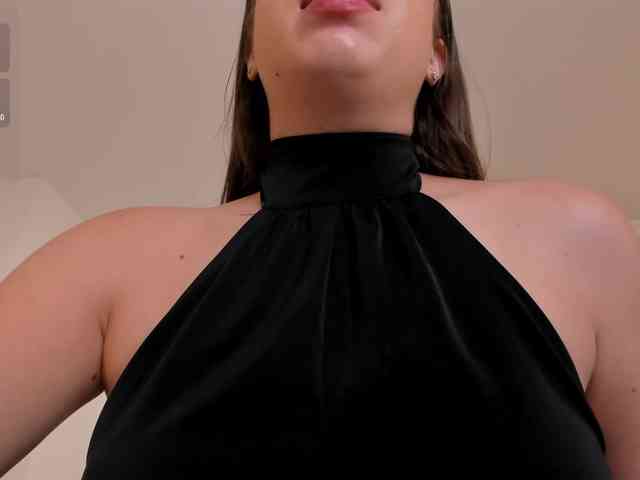 EllaClark webcam
