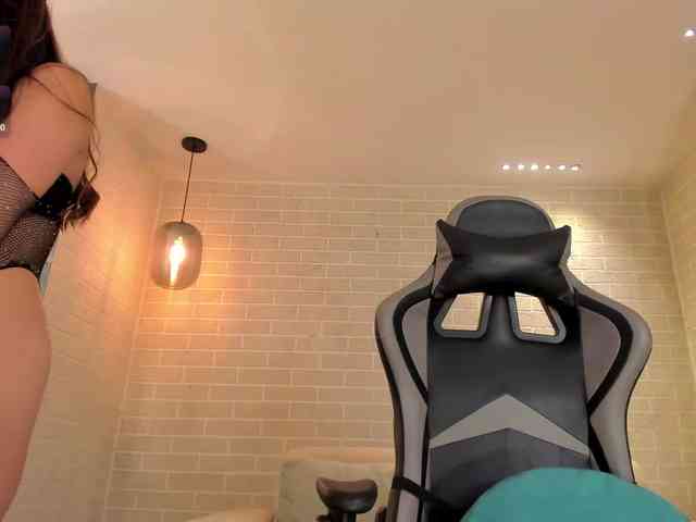 EllaClark webcam