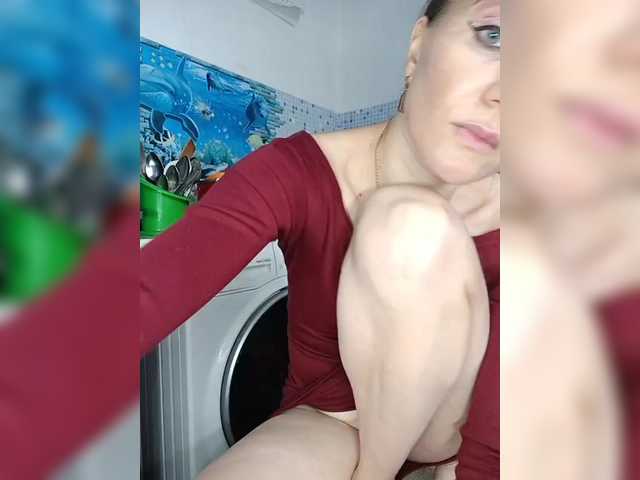 Alenushka888's BongaCams show and profile