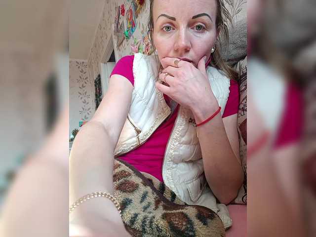 Alenushka888's BongaCams show and profile