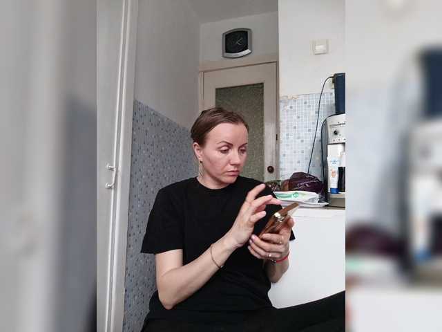Alenushka888's BongaCams show and profile