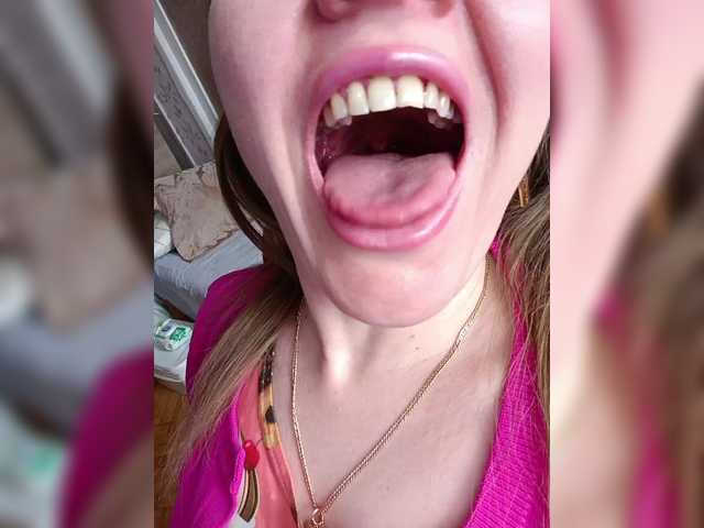 Alenushka888's BongaCams show and profile