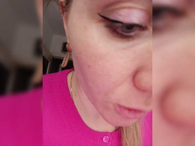 Alenushka888's BongaCams show and profile