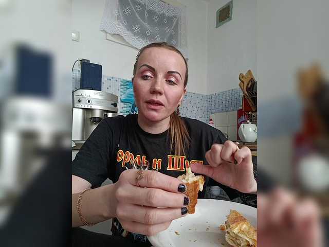 Alenushka888's BongaCams show and profile