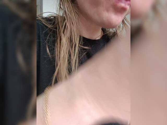 Alenushka888's BongaCams show and profile