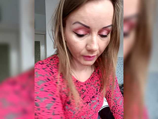 Alenushka888's BongaCams show and profile