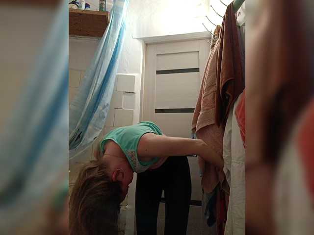 Alenushka888's BongaCams show and profile