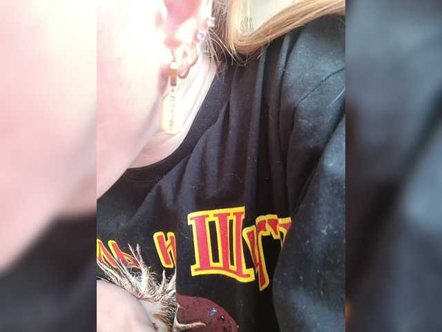 Alenushka888's BongaCams show and profile