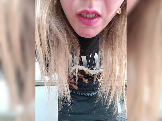 Alenushka888's BongaCams show and profile